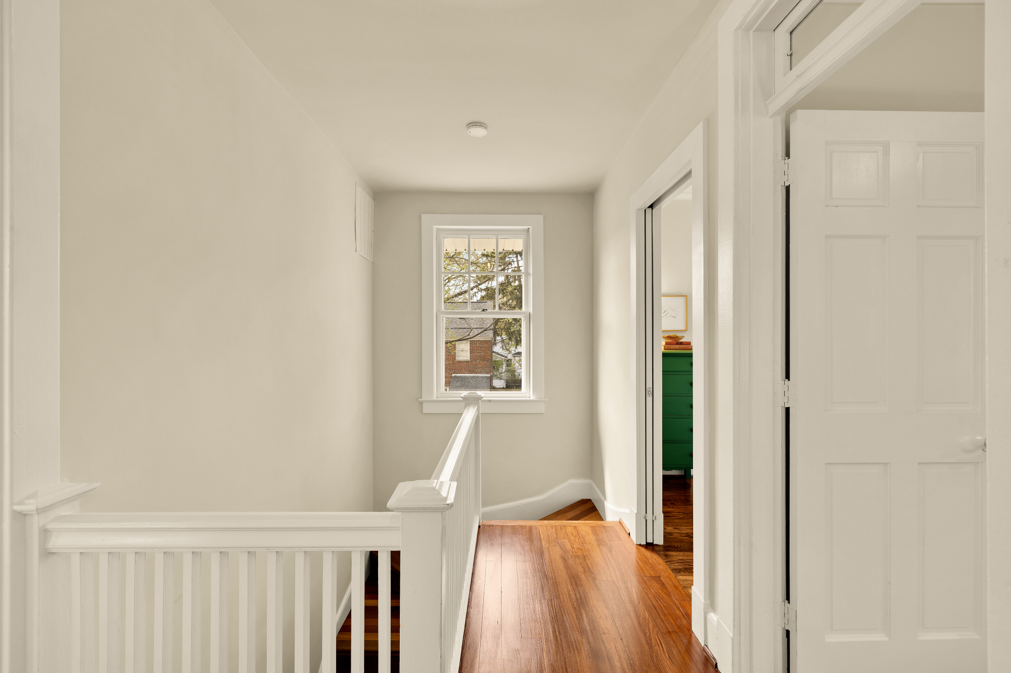 1003 Taylor Street NE_Staircase